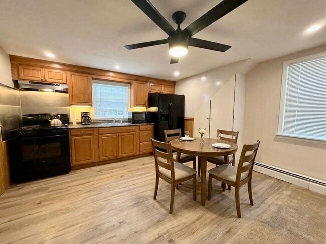 Building Photo - 217 N Delaware Ave