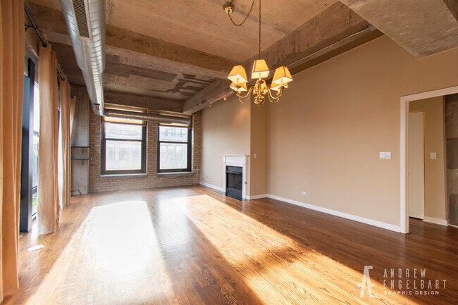 Photo - 1069 W 14th Pl Unit 301