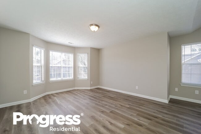 Photo - 2710 Luke Dr