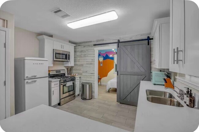 Photo - 8411 Garden Parks Dr