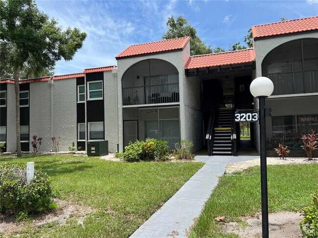 Building Photo - 3203 S Beneva Rd Unit 101 Rental