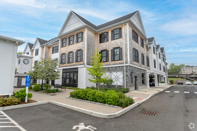Building Photo - Metro Star - Metro TOD Rental