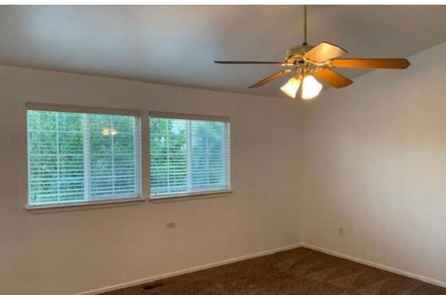 Photo - ALL PROSPECTIVE TENANTS MUST SUBMIT A $58 ... Condo