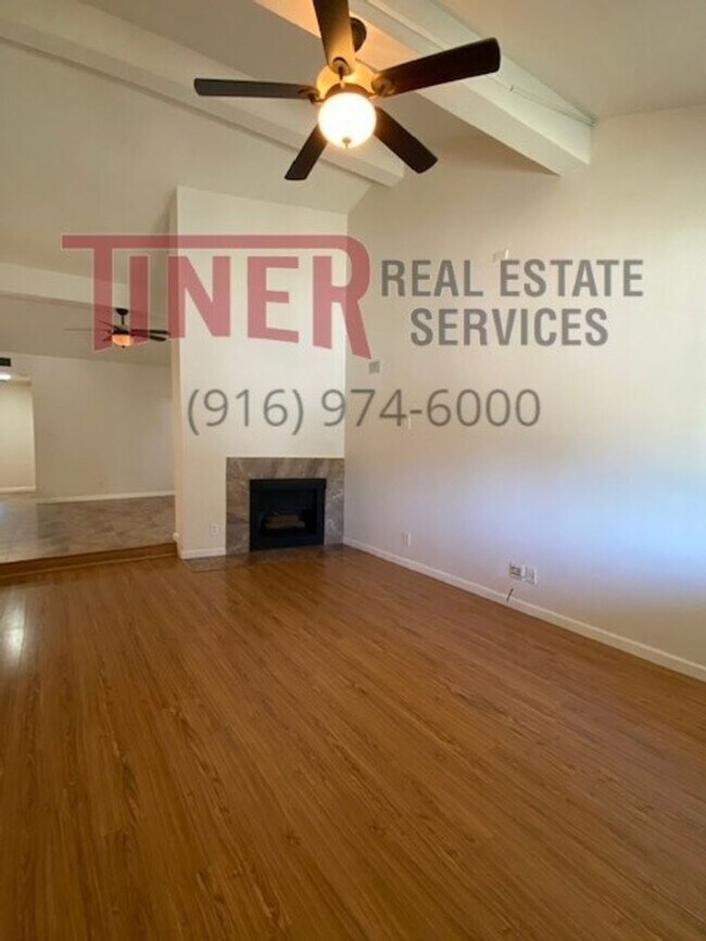 2 Bedroom/2 Bathroom Duplex