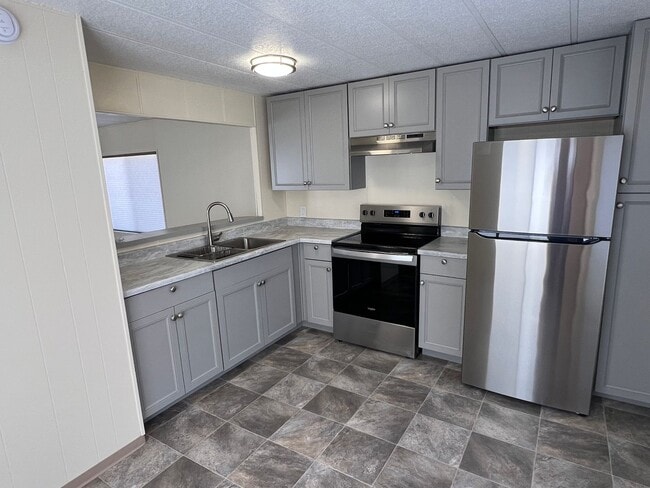 Building Photo - 829 W Harbeck Rd Unit #2