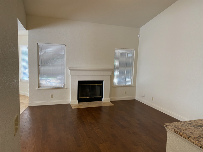 Photo - 8556 Brentwick Way House