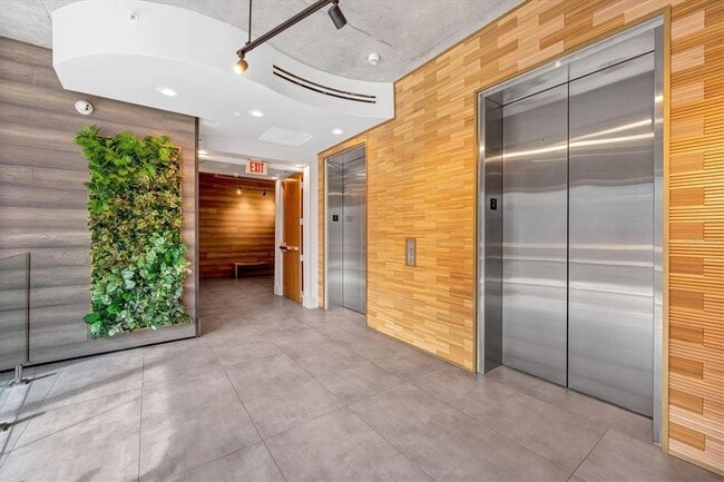 Photo - 525 E Jackson St Unit 405