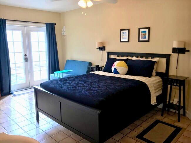 Photo - 2015 Bacon St