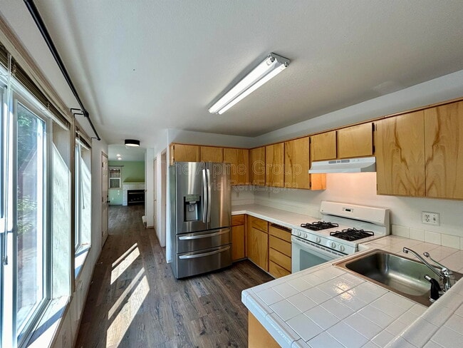 Photo - 11015 SW 41st Ave