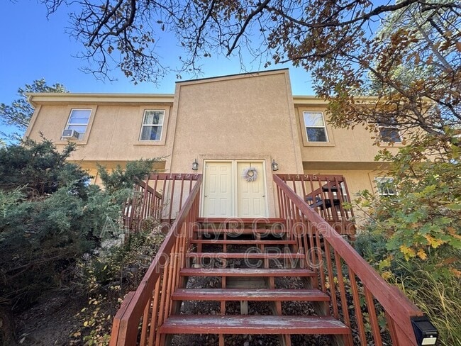 Building Photo - 1497 Spring Valley Dr