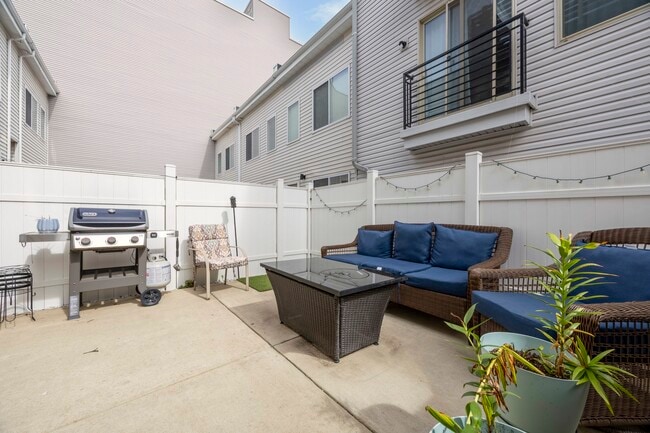 Photo - 813 N 15th St