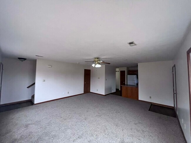 Photo - 10 E Poston Rd