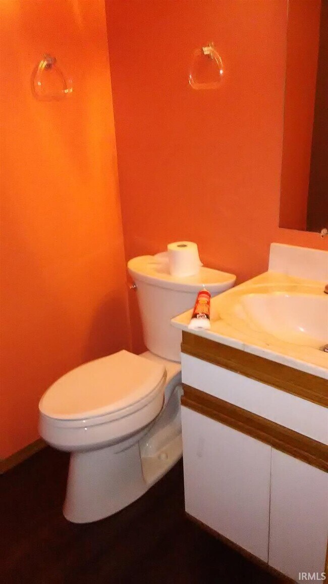 Photo - 402 S Village Ct