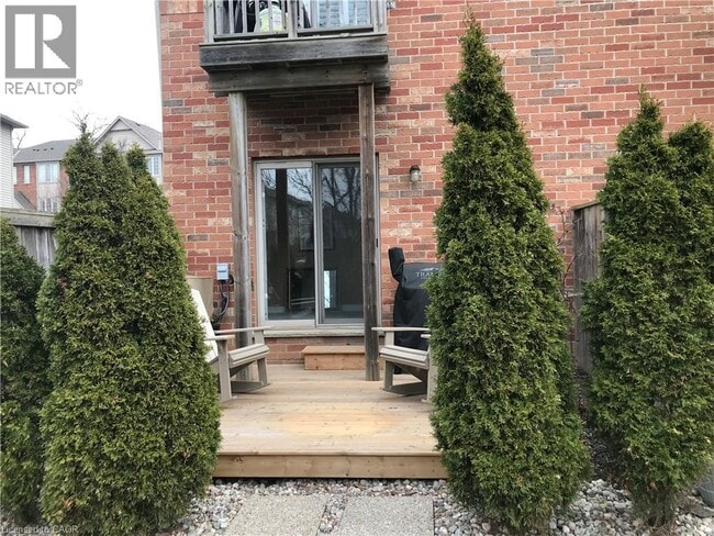 Photo - 15 Chapman Ln