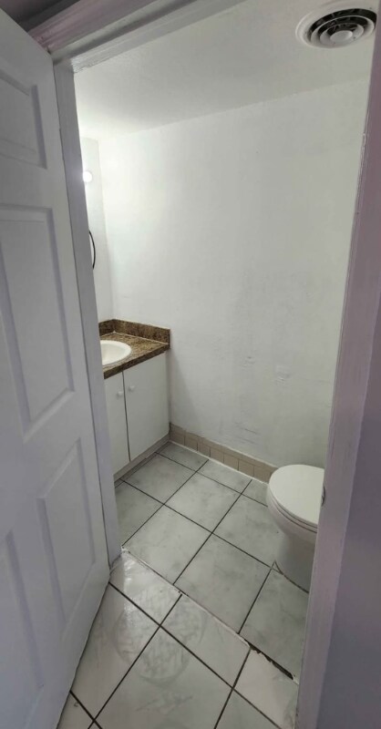 Photo - 460 NE 18th Ave