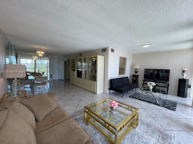 Building Photo - 2000 Atlantic Shores Blvd Unit 403 Rental