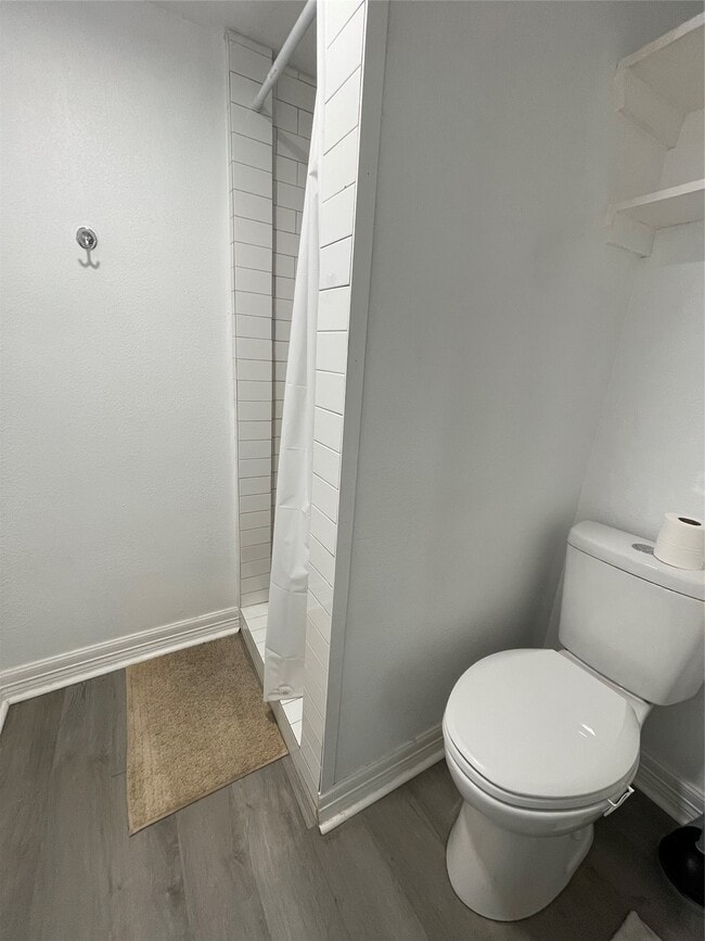 Photo - 2302 Avenue H Unit 7