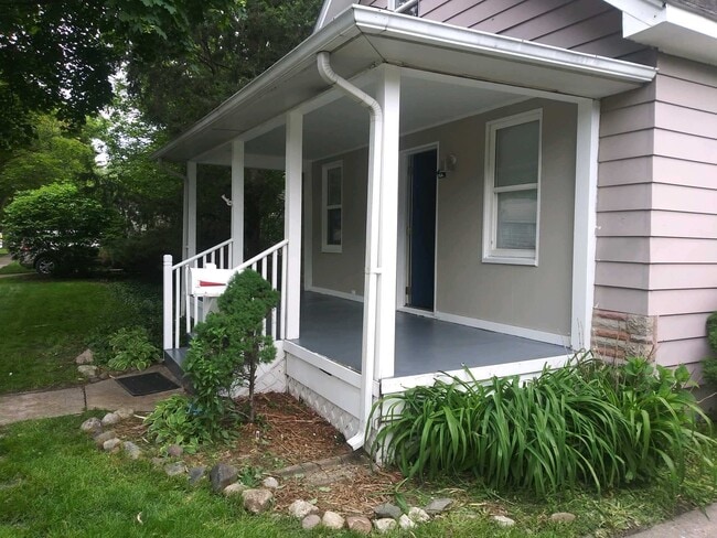 Photo - 1938 Wrenson Street