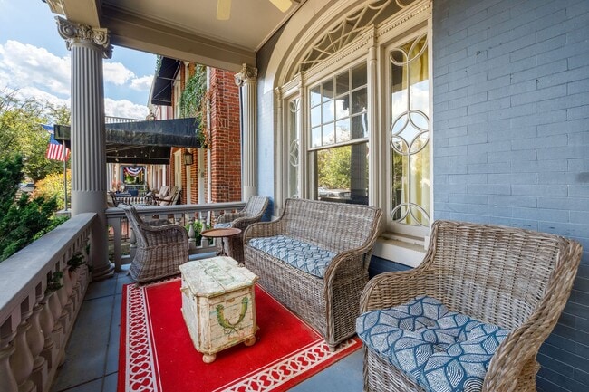 Photo - 22 N Arthur Ashe Blvd Unidad Apt 3