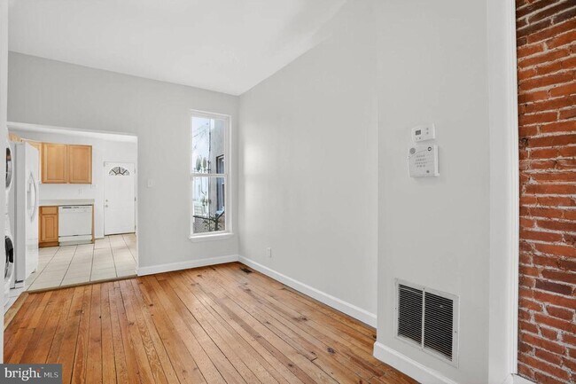 Photo - 1642 S Hanover St