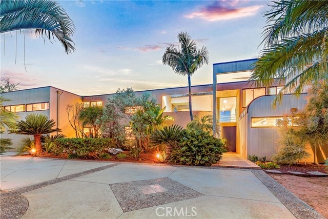 Photo - 3028 Overhill Dr