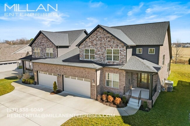 Building Photo - Gated Community Living with Open Views & Designer Kitchen