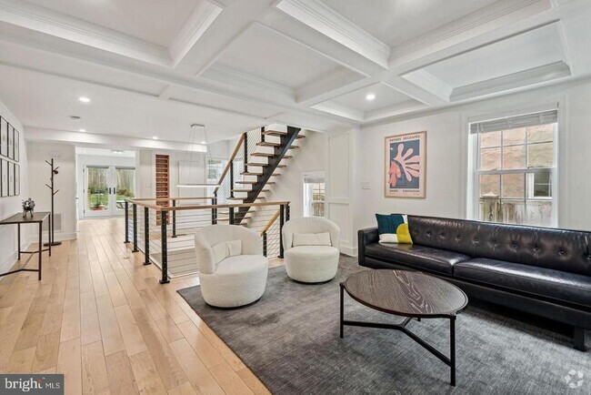 Building Photo - 3134 Dumbarton St NW Rental