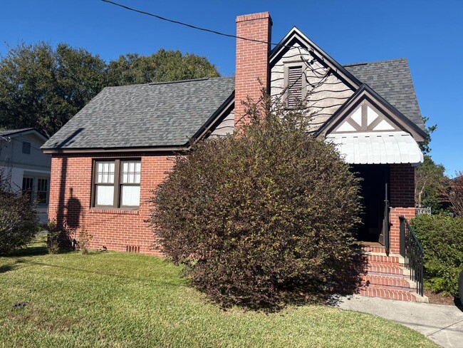 Building Photo - 4739 Astral St