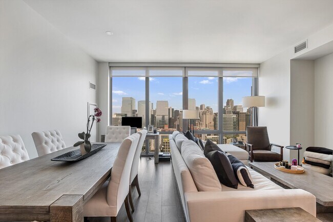 Photo - 164 N Peoria St Unit 4004