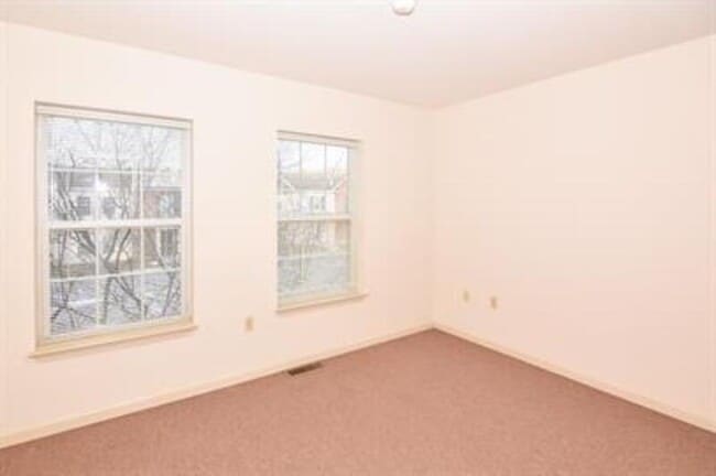 1001 Hot Point Ave