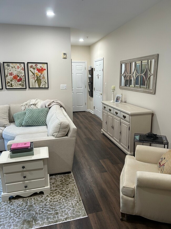 Photo - 1595 Homeland Dr Unidad 3E