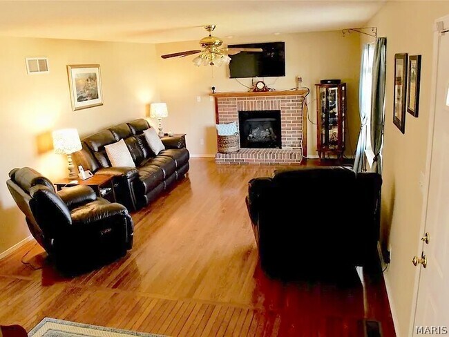 Photo - 347 Logan Dr