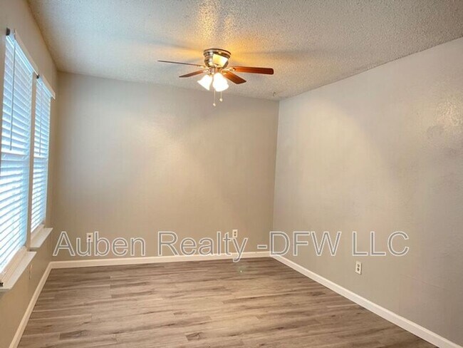 Photo - 327 SE 3rd St Unit 103