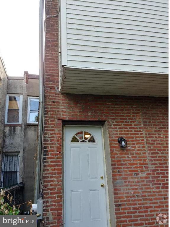 Building Photo - 889 N 47th St Rental