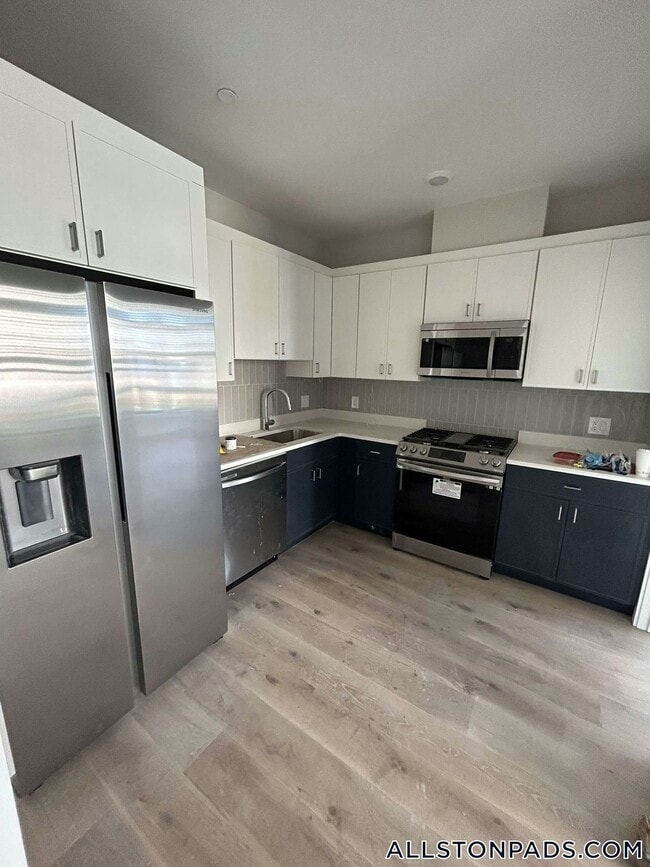 Photo - 157 Everett St Unit 201