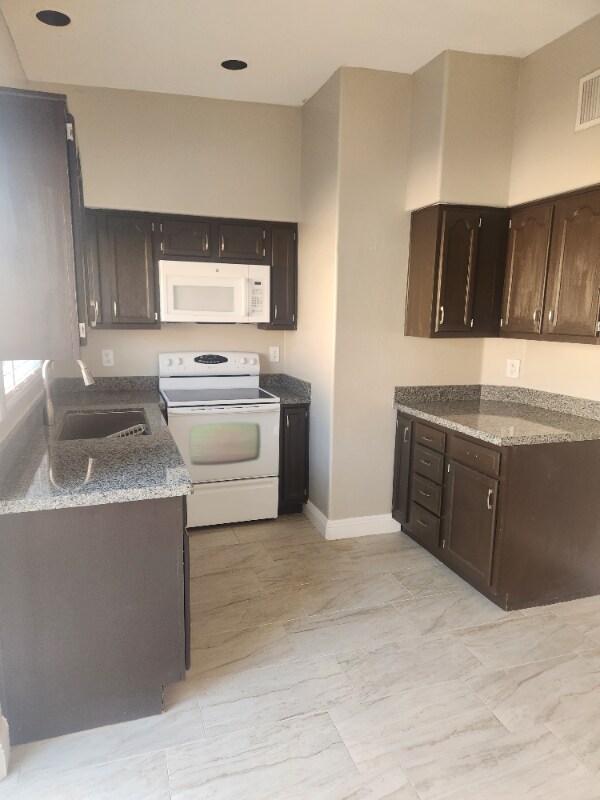 Photo - 2442 N Alexa Cir Unit A