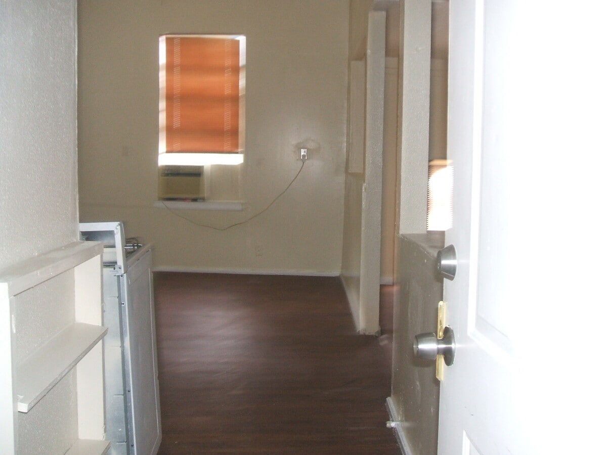 Photo - 303 Howard St Unit Apt 101