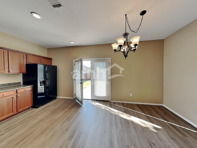 Photo - 4020 Hanna Rose Ln