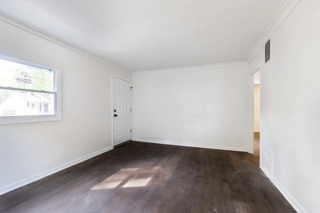 Photo - 2778 Grasmere Ave