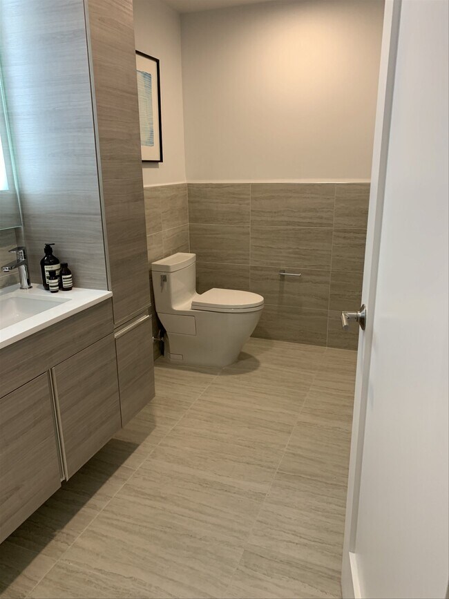 County Road 693, North Bergen, NJ 07047 Condo Unit 7601 Condo