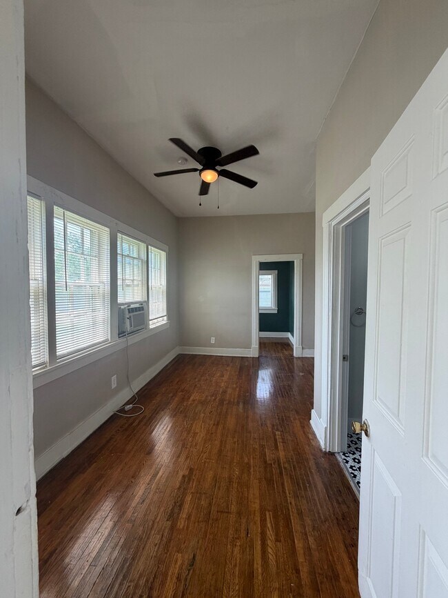 Photo - 124 N Pearl Ave Unidad 1