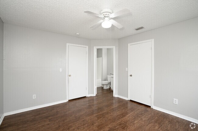 3BR, 2BA - 1,189SF - Bedroom