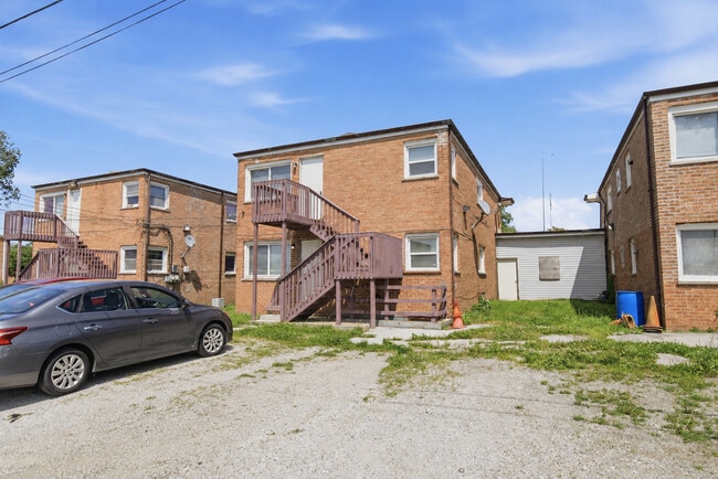 Photo - 16048 Halsted St