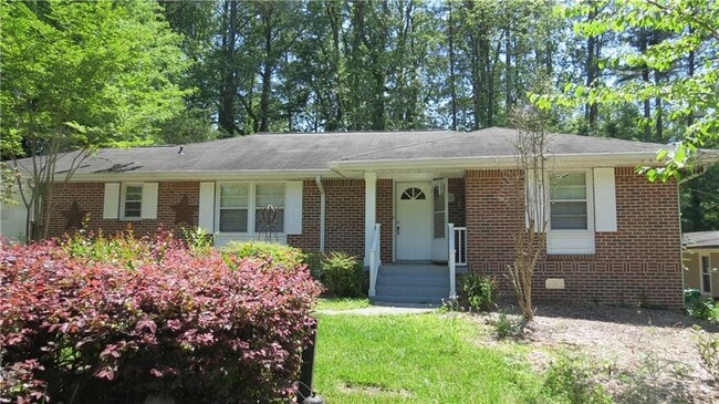 Photo - 1137 Citadel Dr NE