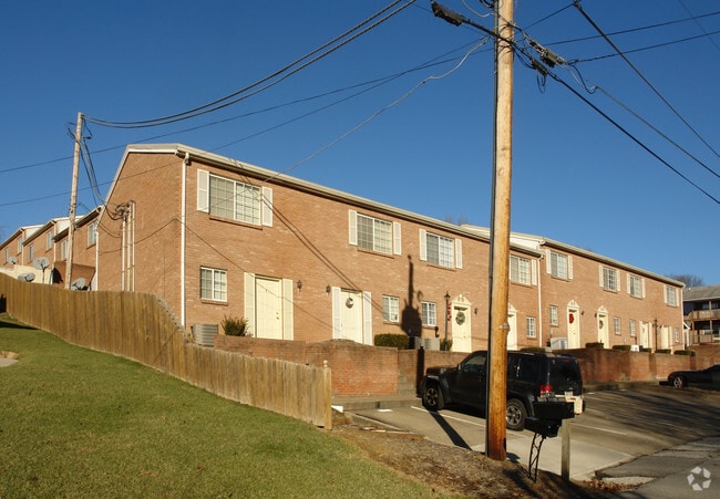 5480 Cir Shawnee - 5480 Shawnee Cir