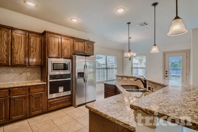 Photo - 178 Charleston Ln