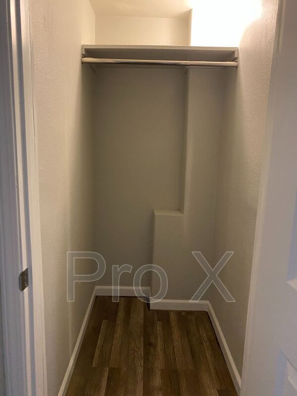 Photo - 801 1/2 S Picher B