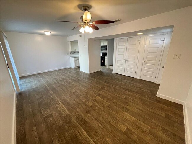 Photo - 7302 Duval St