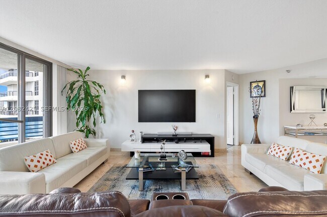 Photo - 3500 Mystic Pointe Dr Unit 806
