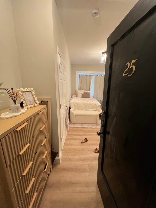 Building Photo - 38 Hemenway St